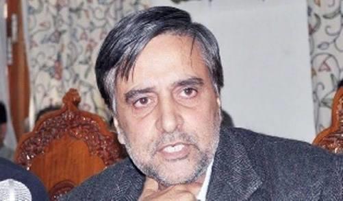 Mian Altaf questions Govt's silence on 27 swine flu deaths in Kashmir